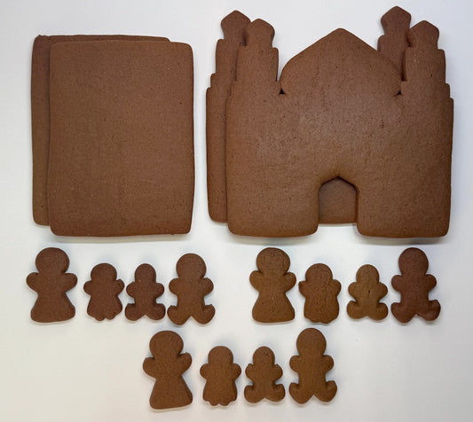 Mosque gingerbread pieces with gingerbread people